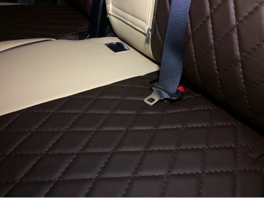 Авточехлы на Mitsubishi Outlander XL