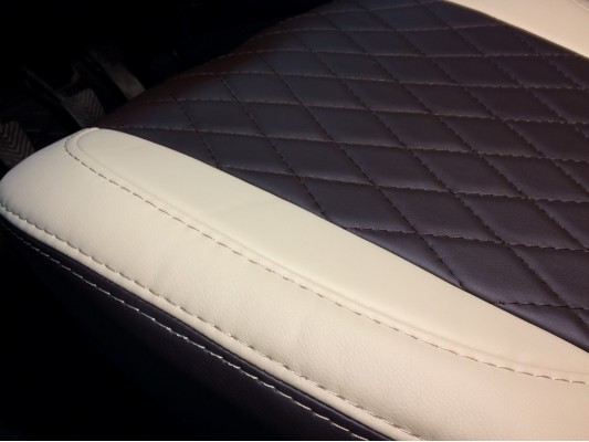 Авточехлы на Mitsubishi Outlander XL