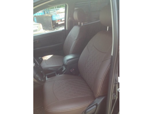 Авточехлы на Toyota Hilux