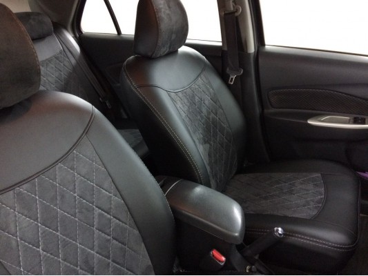 Авточехлы на Toyota Yaris Авточехлы на Toyota Yaris